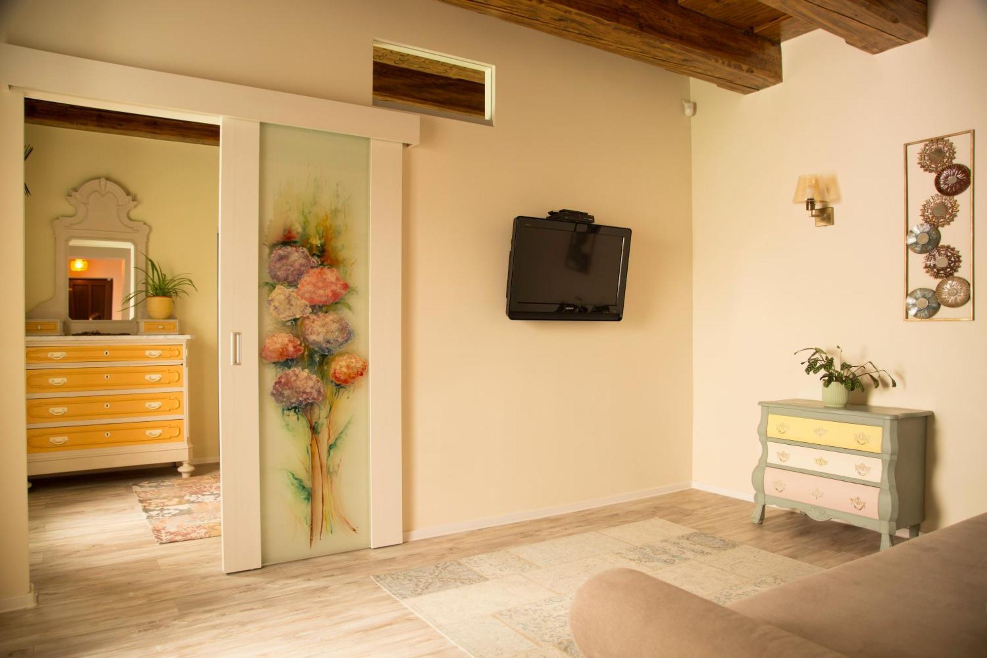 Seek And Hide - Little Julia'S Hideaway Braşov Exterior foto